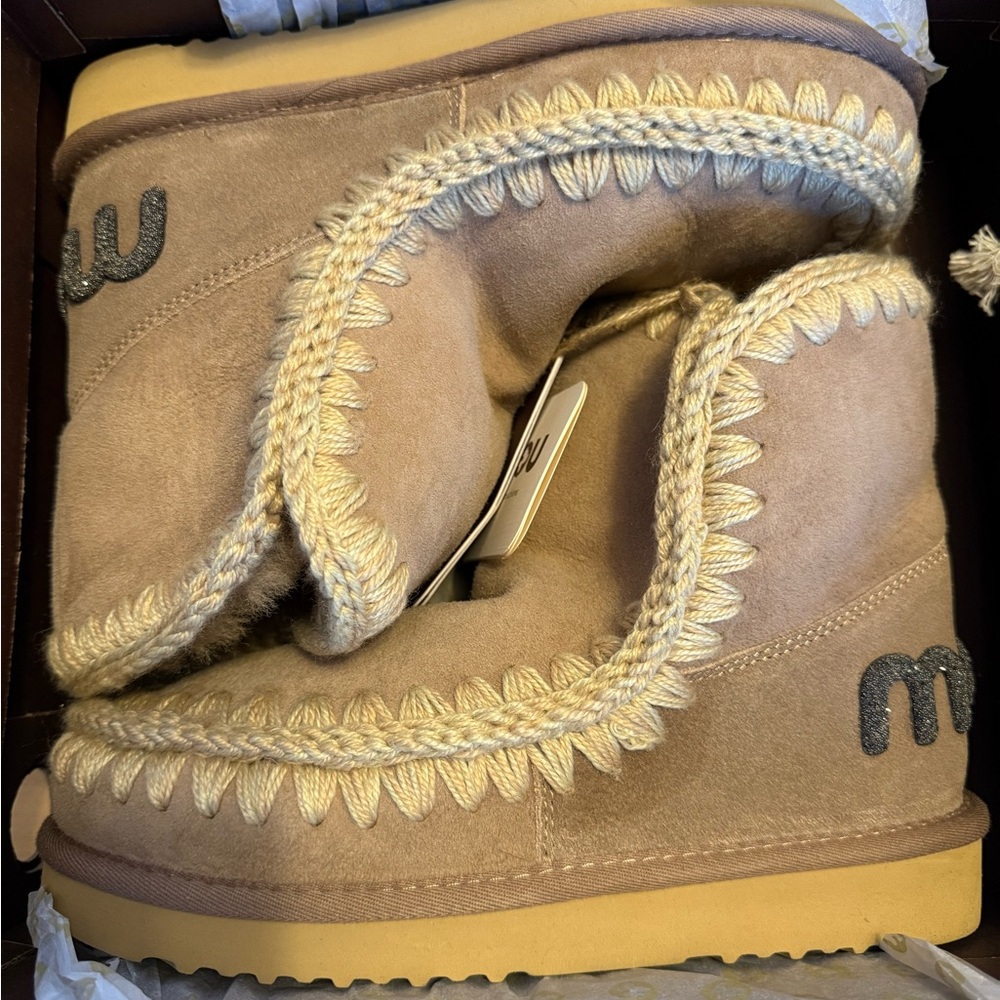 Mou Tan Ankle Boots with Cream Detailing